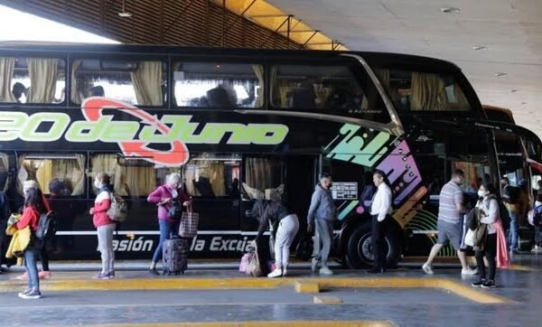 Milei prepara desregulaciones en colectivos de larga distancia: qué cambios habrá para pasajeros