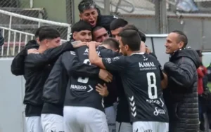 Central Norte le ganó a Defensores de Villa Ramallo y quedó a un punto de la cima