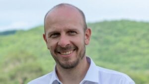 el intendente Enrique Borelli realizará la apertura del curso gratuito de Albañilería en el NIDO del Barrio 2 de Abril en los Álamos