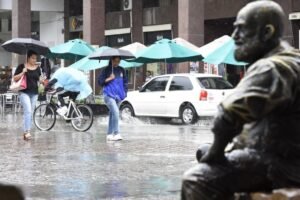 La lluvia se quedará en Salta hasta el jueves con temperaturas frías