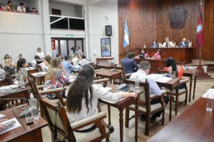 Concejales aprobaron la iniciativa para limitar el plazo de publicación de ordenanzas