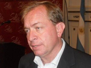 Moreno se desliga nuevamente de Monjes: “Chapeaba que conocía a todo el mundo”