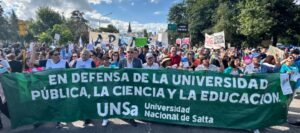 Levantaron la toma del Rectorado en la UNSa, pero habrá una nueva marcha y se sostienen las asambleas