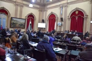 Diputados repudiaron la difusión de videos que “agravian la figura del gobernador”