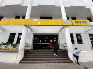 Empleados del Correo Argentino de Salta protestan en contra de la privatización