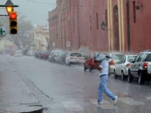 Lanzan alerta por posibles tormentas fuertes en el norte de Salta