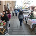 Después del incendio, puesteros del Mercado San Miguel vuelven a trabajar