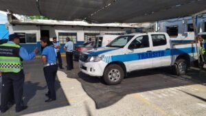 Agentes de tránsito salteños ya cuentan con credenciales identificadoras