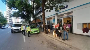 PAMI: un jubilado se roció con combustible e intentó prenderse fuego