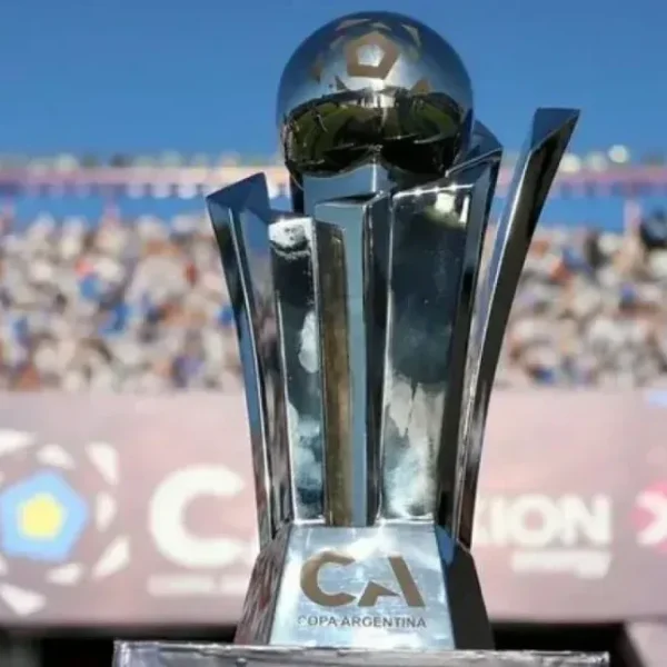 Copa Argentina: El «Albo» enfrentará a Aldosivi; el «Cuervo» a Argentinos Jrs.