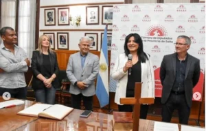 Andrea Panella juró como Diputada en lugar de Verónica Saicha