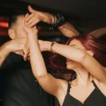 Hoy se baila bachata en plazoleta IV Siglos