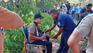 Encontraron con vida al comisario Leonel Flores