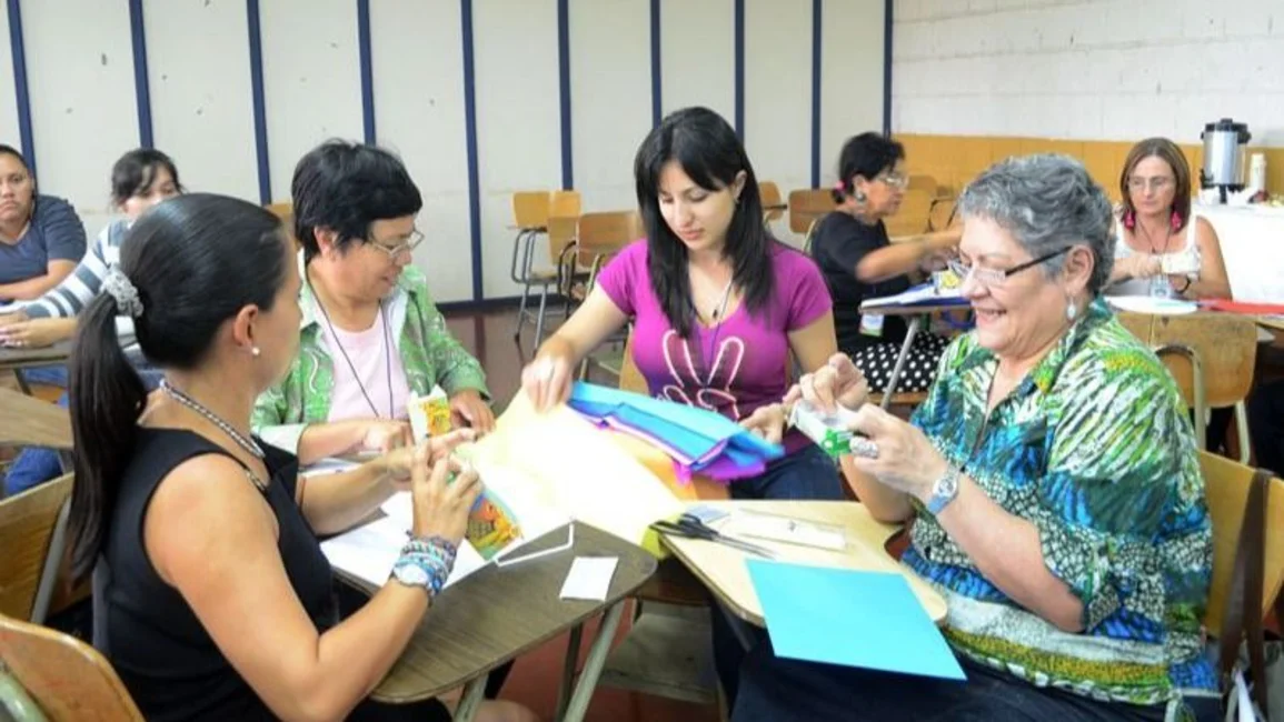 Esta mañana dimos inicio al Taller de Literatura Creativa para Adultos Mayores 