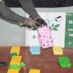 Llevaba droga escondida dentro de globos en un taxi: Fue detenido en Pichanal