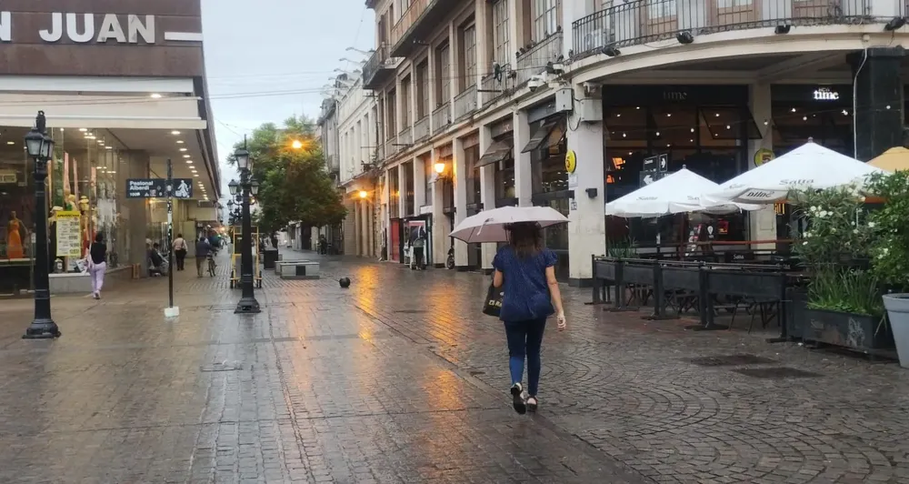 Sábado fresco y con lluvias intermitentes en Salta