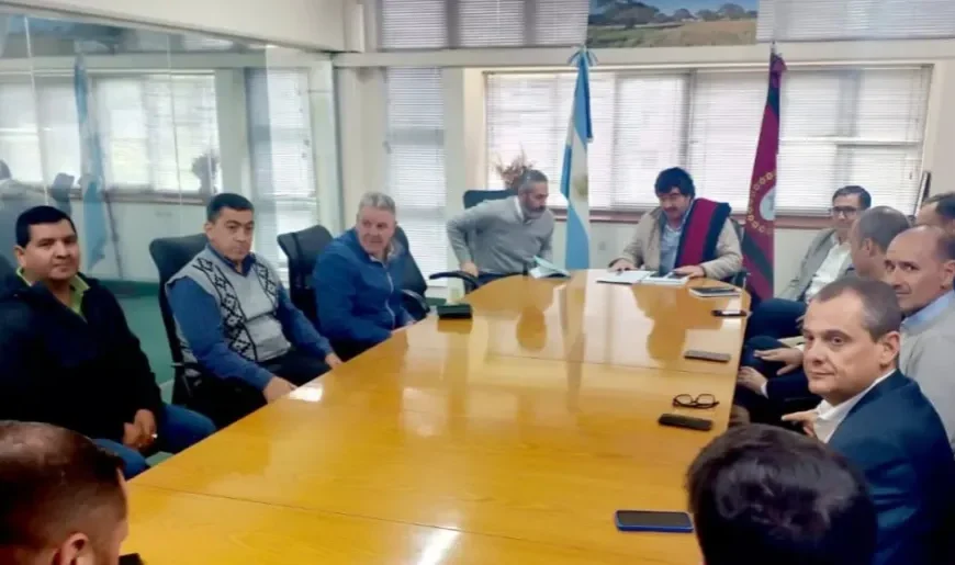 Campo Durán: Refinor se reunió con autoridades provinciales, aseguran que no cesarán a trabajadores