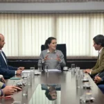 Educación y el sector privado coordinan acciones para brindar oportunidades laborales a los estudiantes