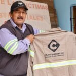 Realizamos la entrega de indumentaria al personal municipal