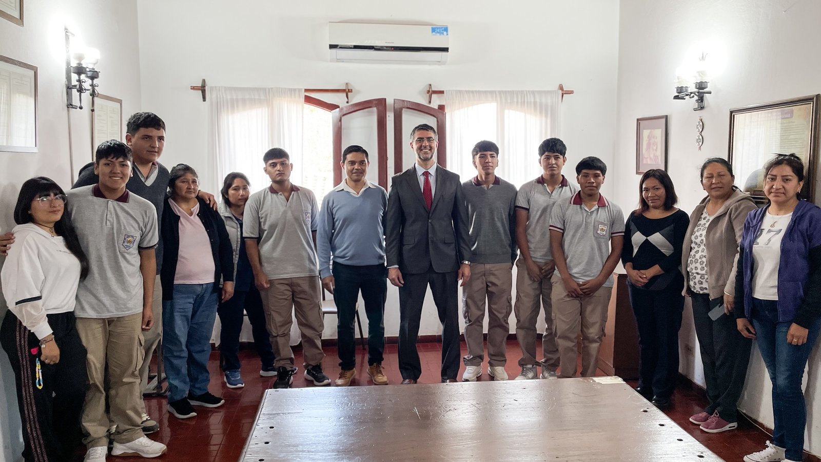 𝗘𝘀𝘁𝘂𝗱𝗶𝗮𝗻𝘁𝗲𝘀 𝗰𝗲𝗿𝗿𝗶𝗹𝗹𝗮𝗻𝗼𝘀 𝗿𝗲𝗮𝗹𝗶𝘇𝗮𝗿𝗮́𝗻 𝘀𝘂𝘀 𝗽𝗿𝗮́𝗰𝘁𝗶𝗰𝗮𝘀 𝗽𝗿𝗼𝗳𝗲𝘀𝗶𝗼𝗻𝗮𝗹𝗶𝘇𝗮𝗻𝘁𝗲𝘀 𝗲𝗻 𝗹𝗮 𝗠𝘂𝗻𝗶𝗰𝗶𝗽𝗮𝗹𝗶𝗱𝗮𝗱