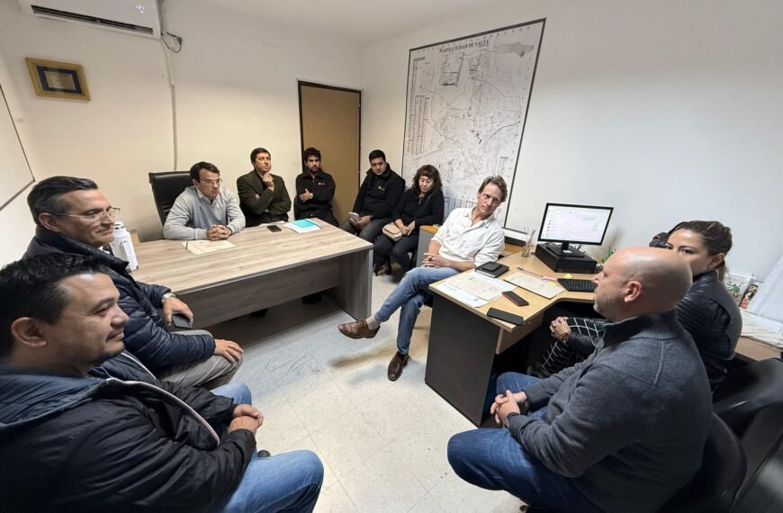 POSITIVO ENCUENTRO ENTRE LA UNIÓN INDUSTRIAL DE SALTA Y LA SECRETARÍA DE AMBIENTE MUNICIPAL