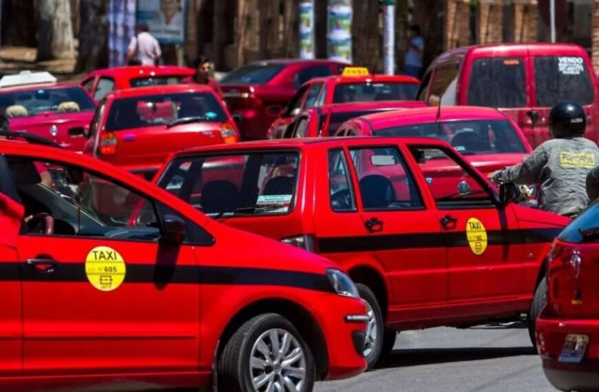 Proponen eximir a taxis y remises del impuesto a la radicación de automotores
