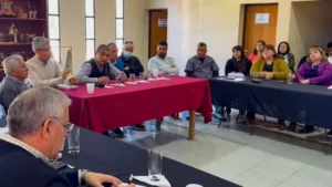 En Ballivián el ministro Mangione impartió lineamientos para optimizar el sistema de salud