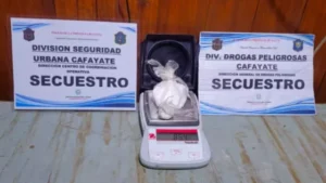 Cafayate: un procedimiento policial resultó con el decomiso de 700 dosis de cocaína y un detenido