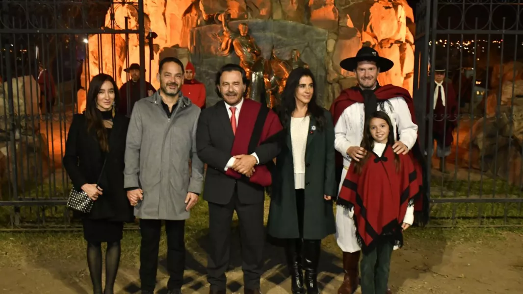 El gobernador Sáenz encabezó la Guardia bajo las Estrellas, en conmemoración del paso a la inmortalidad de Güemes