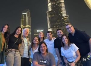 Adultos con TEA repudiaron a Orozco por su viaje a Dubai