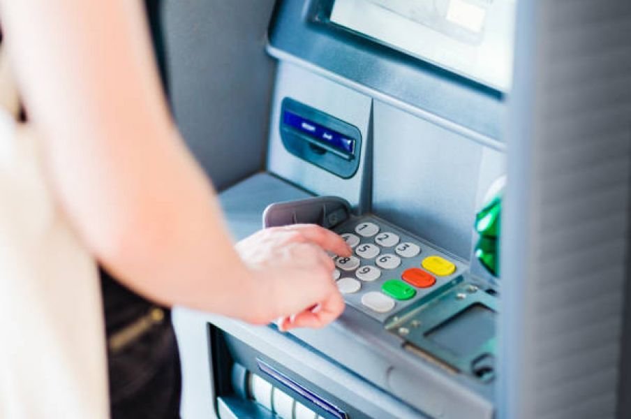 Entre el 30 de junio y el 2 de julio depositará los sueldos de la Administración Pública