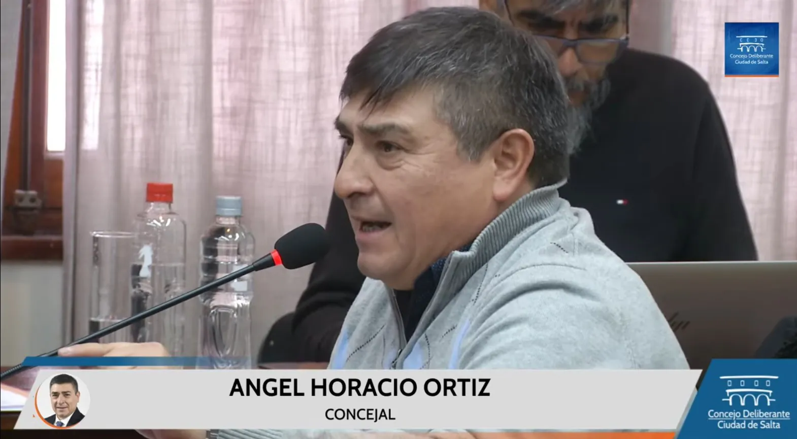 Concejal criticó al gobierno nacional por las rutas: “Están hechas pelota”