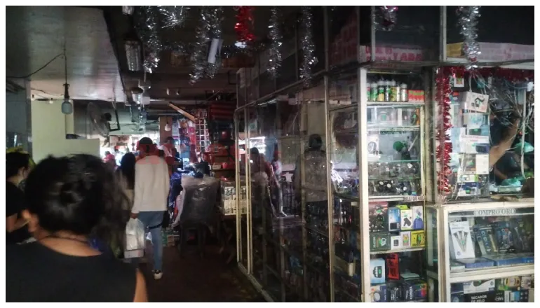 Corte de luz en el centro de Salta por inundación en el Mercado