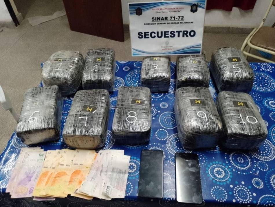 Campo Santo: Caminaban con 10 kilos de marihuana y terminaron detenidos en el monte