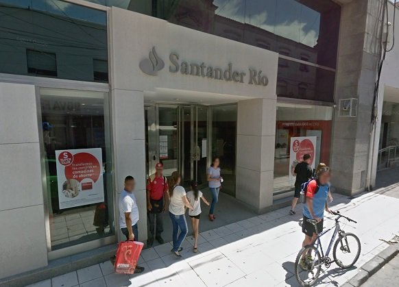 Banco Santander Salta sin atención por despidos