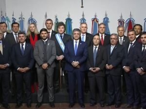 Milei se encontrará con algunos gobernadores en Tucumán por el 9 de Julio