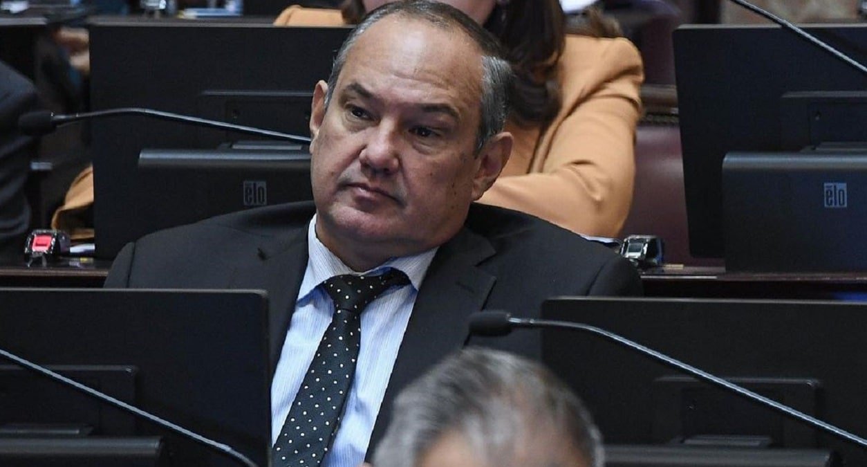 Leavy llamó al peronismo a «unirnos hasta que duela» contra Milei