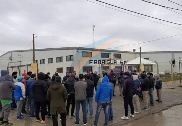 EL CIERRE DE OTRA TEXTIL EN TIERRA DEL FUEGO VISIBILIZA UNA DRAMÁTICA CRISIS DEL SECTOR A NIVEL NACIONAL