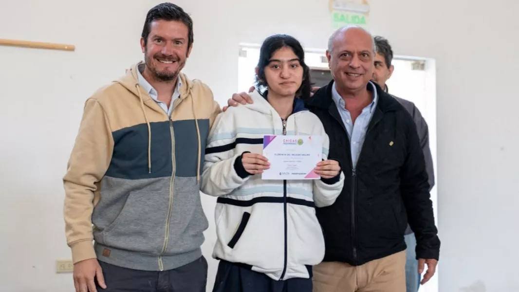 INTERIOR: EN LAS LAJITAS, MÁS DE 80 PERSONAS SE CAPACITARON EN INTELIGENCIA ARTIFICIAL