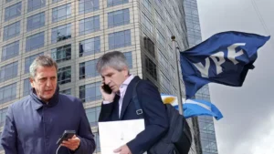 Juicio por YPF: el Gobierno se negará a entregar mensajes de Caputo y Massa