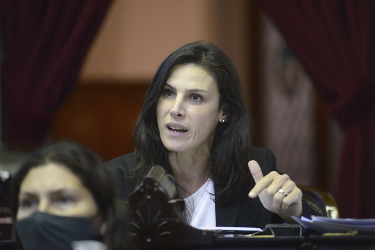 Calletti: “Debatimos si queremos un país basado en la timba financiera o basado en el conocimiento”