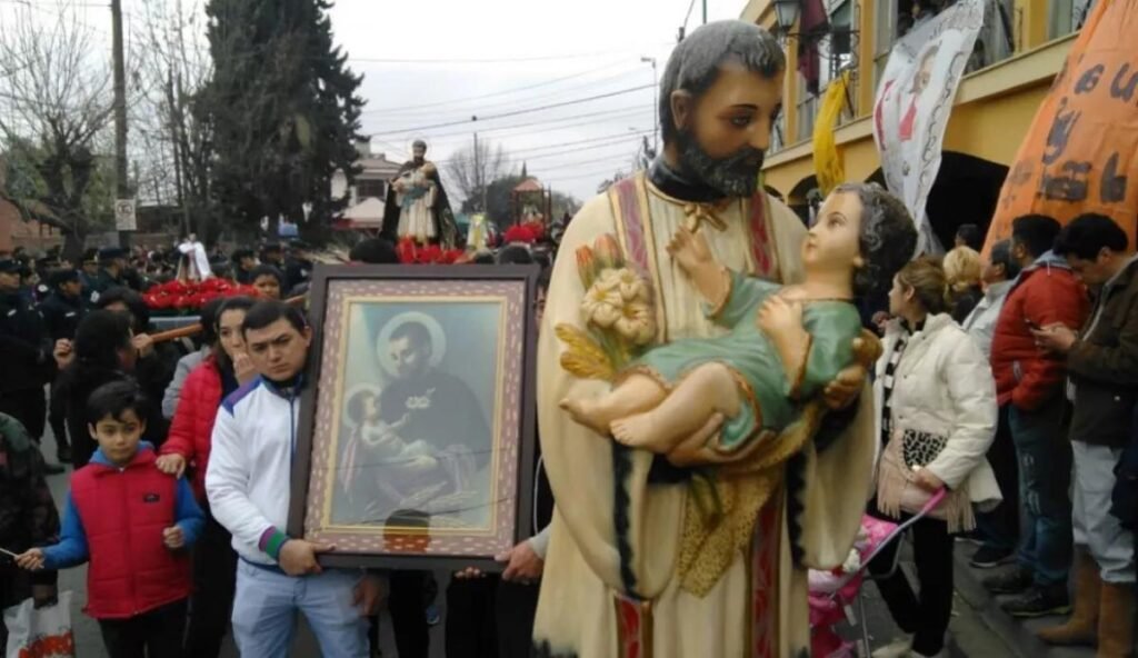 Este domingo habrá cortes y desvíos de colectivos por la procesión a San Cayetano