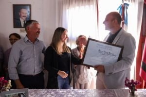 𝗘𝗺𝗼𝘁𝗶𝘃𝗼 𝗵𝗼𝗺𝗲𝗻𝗮𝗷𝗲 𝗮𝗹 𝗲𝘅 𝗶𝗻𝘁𝗲𝗻𝗱𝗲𝗻𝘁𝗲 𝗠𝗮𝗻𝘂𝗲𝗹 “𝗖𝗵𝘂𝗲𝗰𝗼” 𝗕𝗲𝗿𝗿𝘂𝗲𝘇𝗼