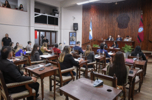 Erradicación de microbasurales y obras de bacheo: los temas que debatirán los concejales