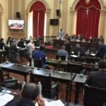 Con críticas a Nación, senadores homenajearon a los docentes en su día