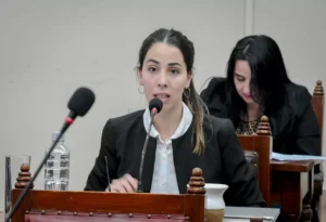 Álvarez apuntó contra Del Frari: “No podemos poner al lobo a cuidar a las ovejas”