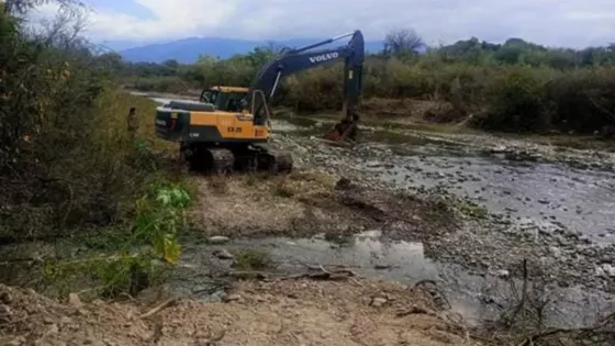 Encauzamiento de los ríos Arenales y Arias