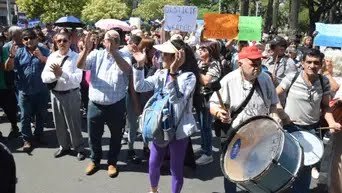 MARCHA POR VICENTE CORDEYRO EN EL CENTRO DE SALTA: Dolor, reclamo y un pedido claro: justicia y transparencia