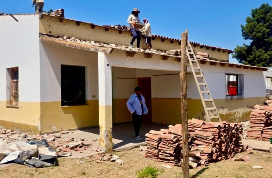 𝗖𝗼𝗺𝗲𝗻𝘇𝗮𝗿𝗼𝗻 𝗹𝗮𝘀 𝗼𝗯𝗿𝗮𝘀 𝗲𝗻 𝗹𝗮 𝗘𝘀𝗰𝘂𝗲𝗹𝗮 𝗘𝗺𝗶𝗹𝗶𝗼 𝗘𝘀𝗽𝗲𝗹𝘁𝗮 𝗱𝗲 𝗟𝗮𝘀 𝗣𝗮𝗹𝗺𝗮𝘀