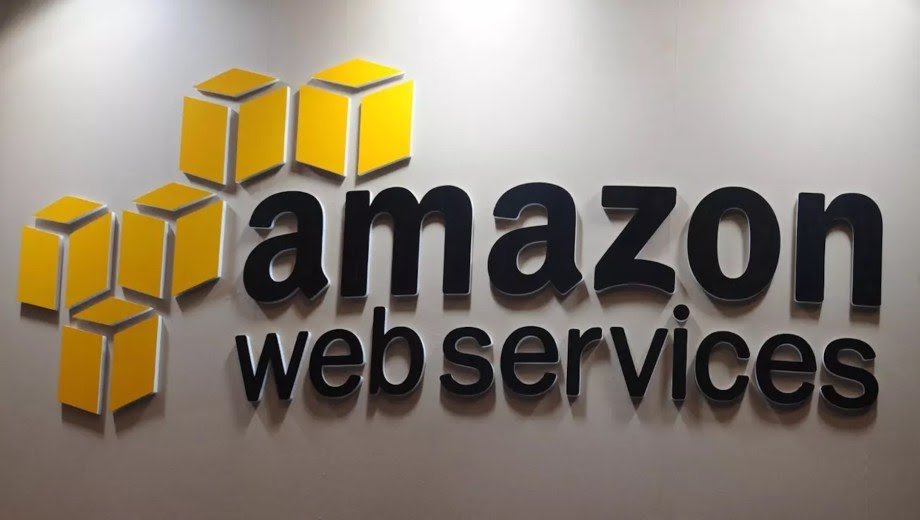 Falla mundial de Amazon: por qué se cayeron Mercado Pago, Ualá y otras billeteras virtuales